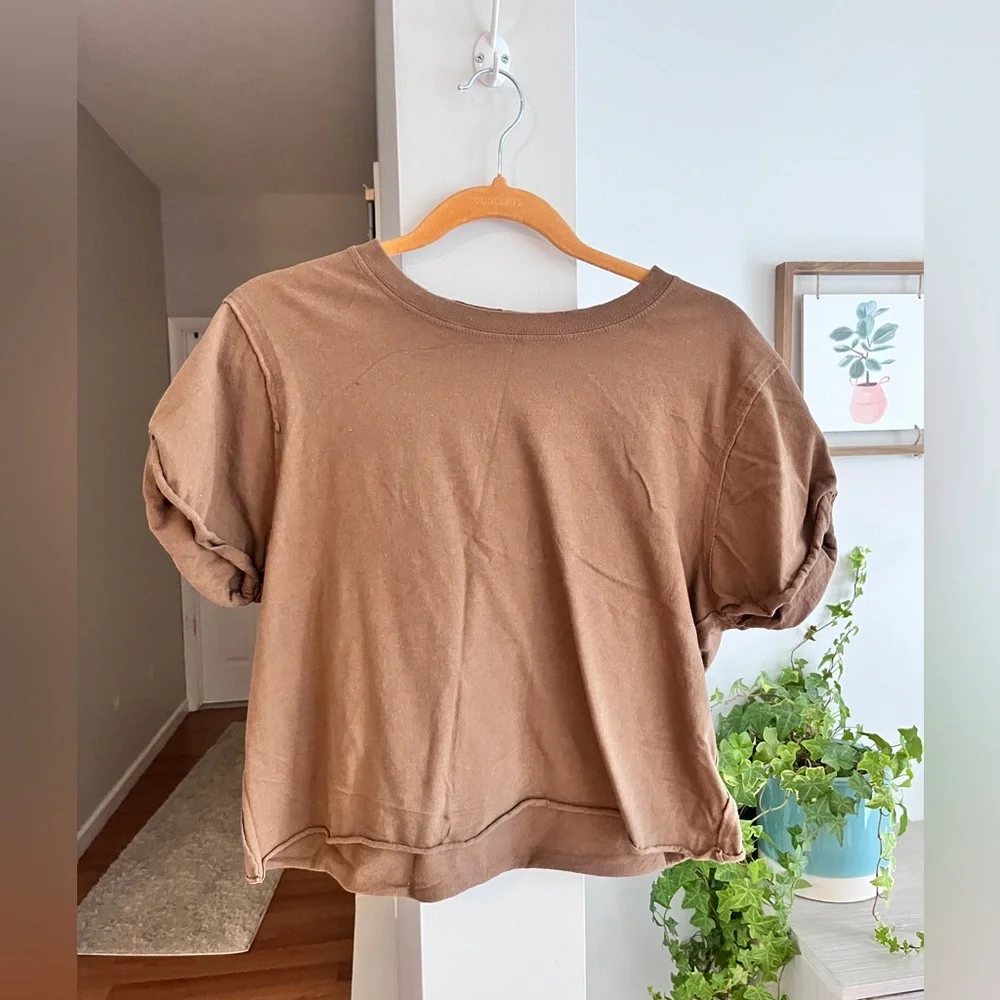 WE THE FREE Brown Short Sleeve 100% Cotton Cropped T-Shirt - Picture 2 of 4